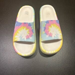 Women’s No Boundaries Tie Dye Slides 8